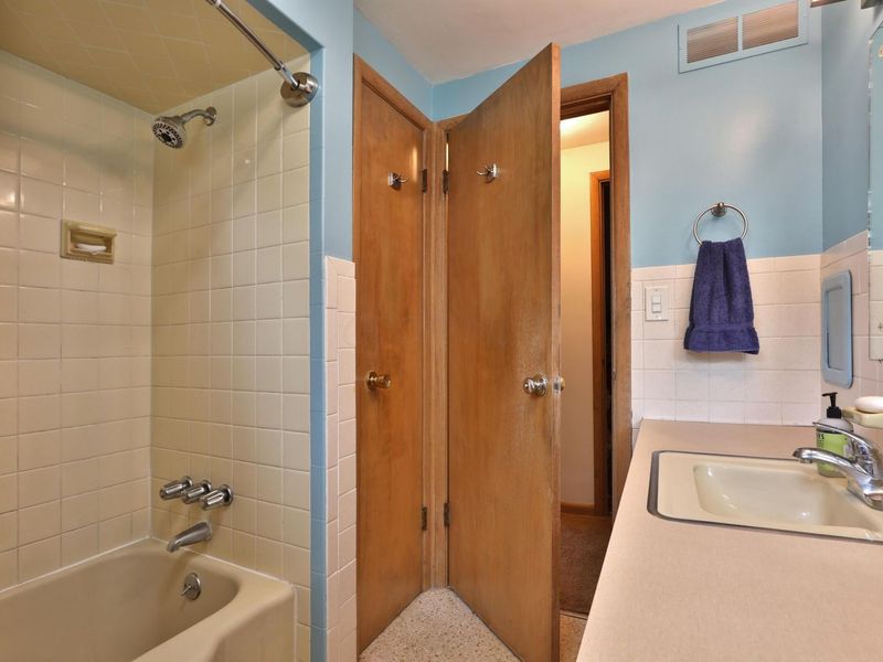 714 Island Court, Columbus, OH 43214 Photo 24