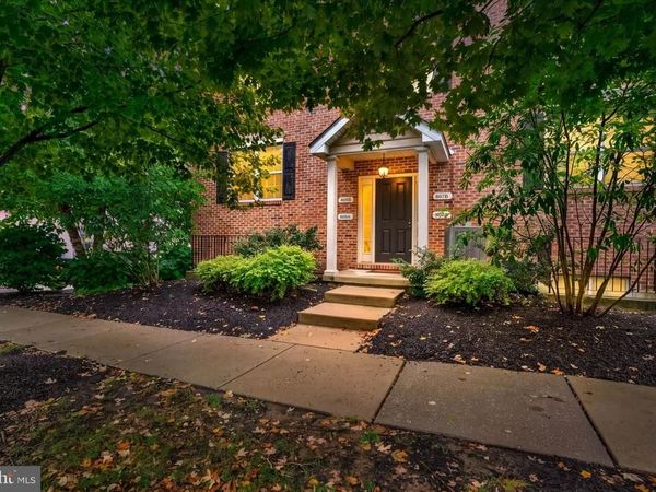 807 SPRING MILL AVENUE, Unit B, CONSHOHOCKEN, PA 19428