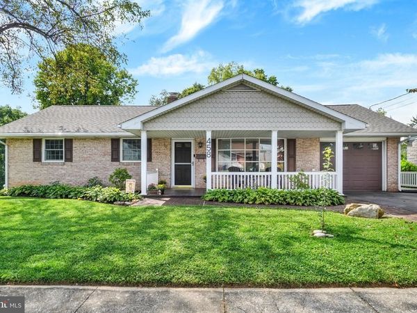 458 ARNOLD LANE , YORK, PA 17406