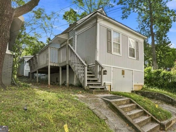 1039 Hampton Street NW, Atlanta, GA 30318