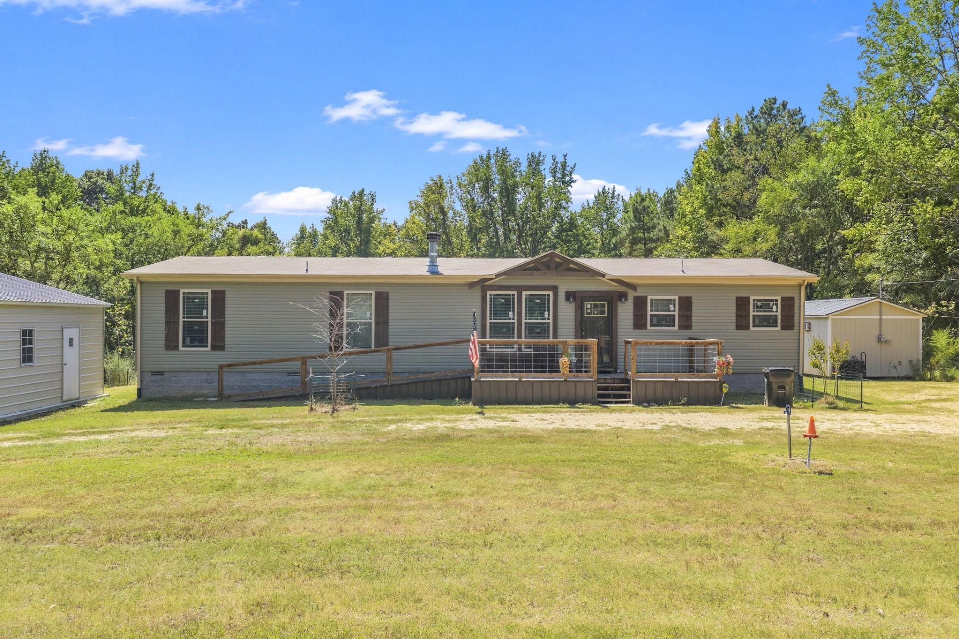 110 Christian Chapel Rd , Cedar Grove, TN 38321 Main Photo