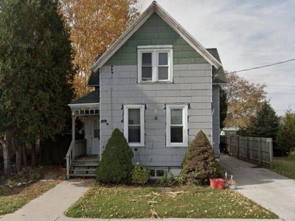 616 S 18th STREET, Manitowoc, WI 54220