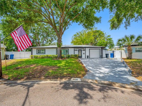 8444 8TH WAY N, ST PETERSBURG, FL 33702