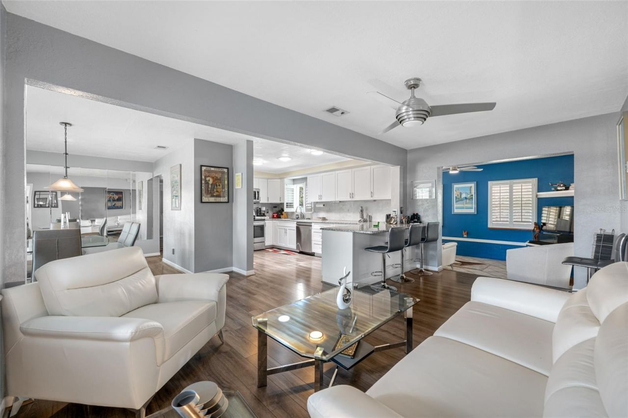 8444 8th Way N, Saint Petersburg, FL 33702 Photo