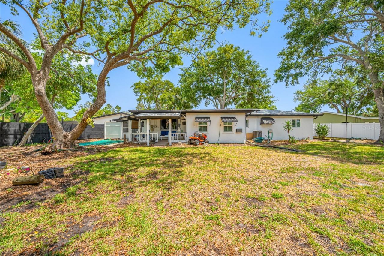 8444 8th Way N, Saint Petersburg, FL 33702 Photo