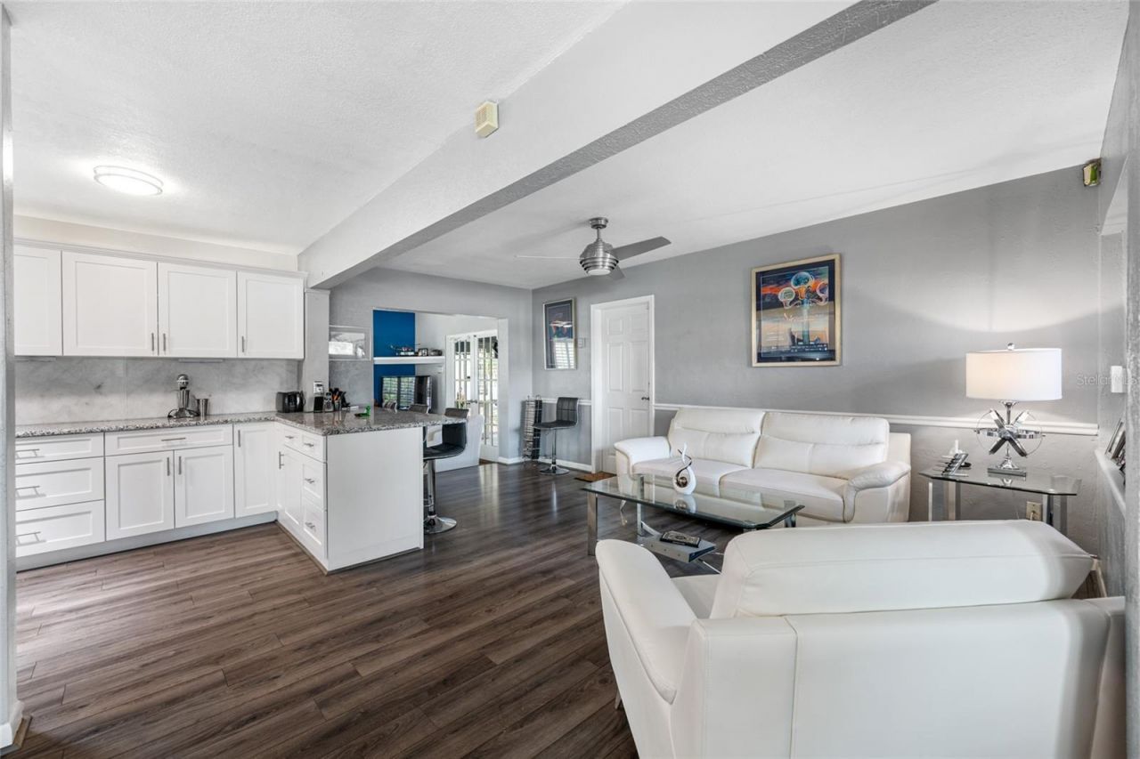 8444 8th Way N, Saint Petersburg, FL 33702 Photo