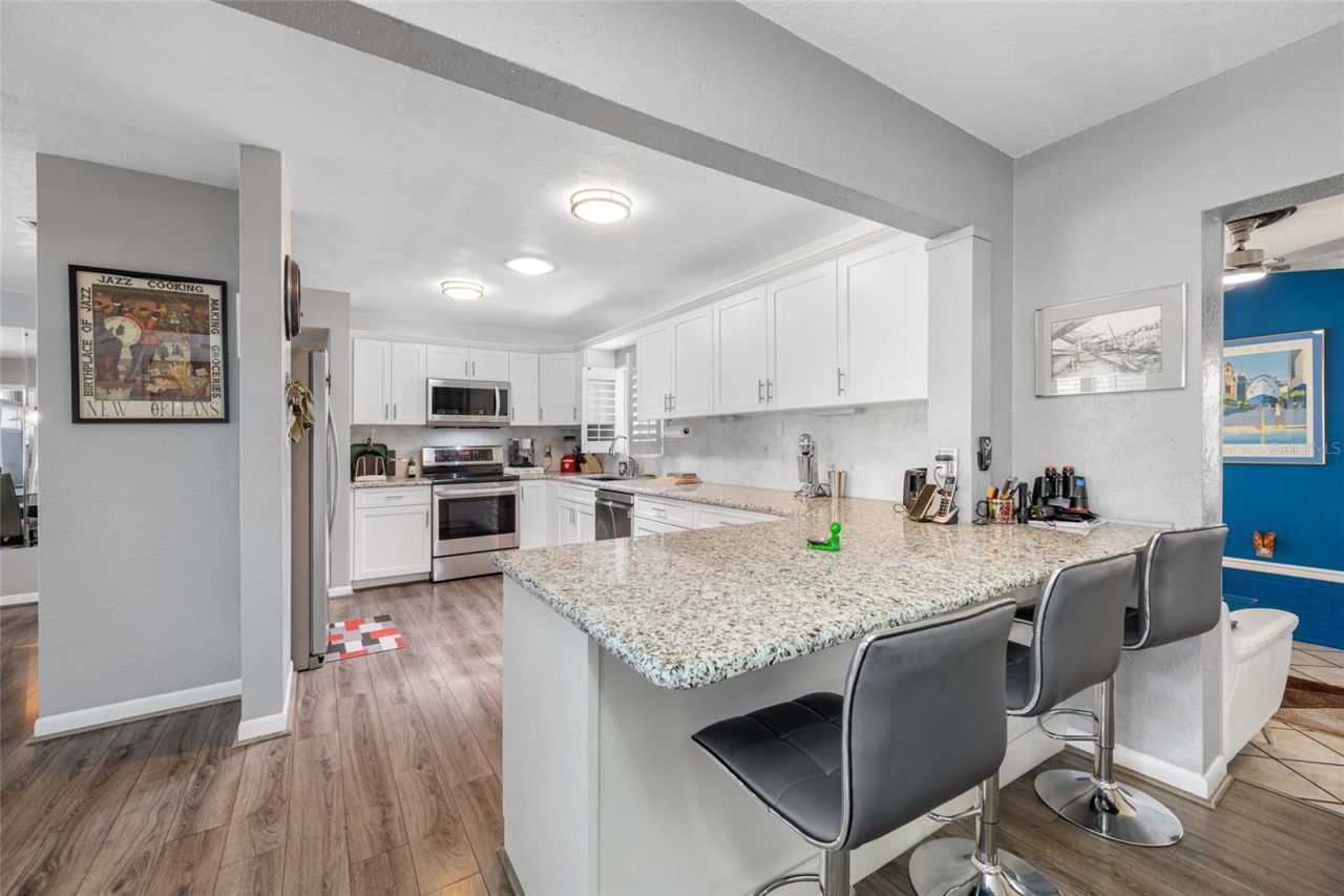 8444 8th Way N, Saint Petersburg, FL 33702 Photo