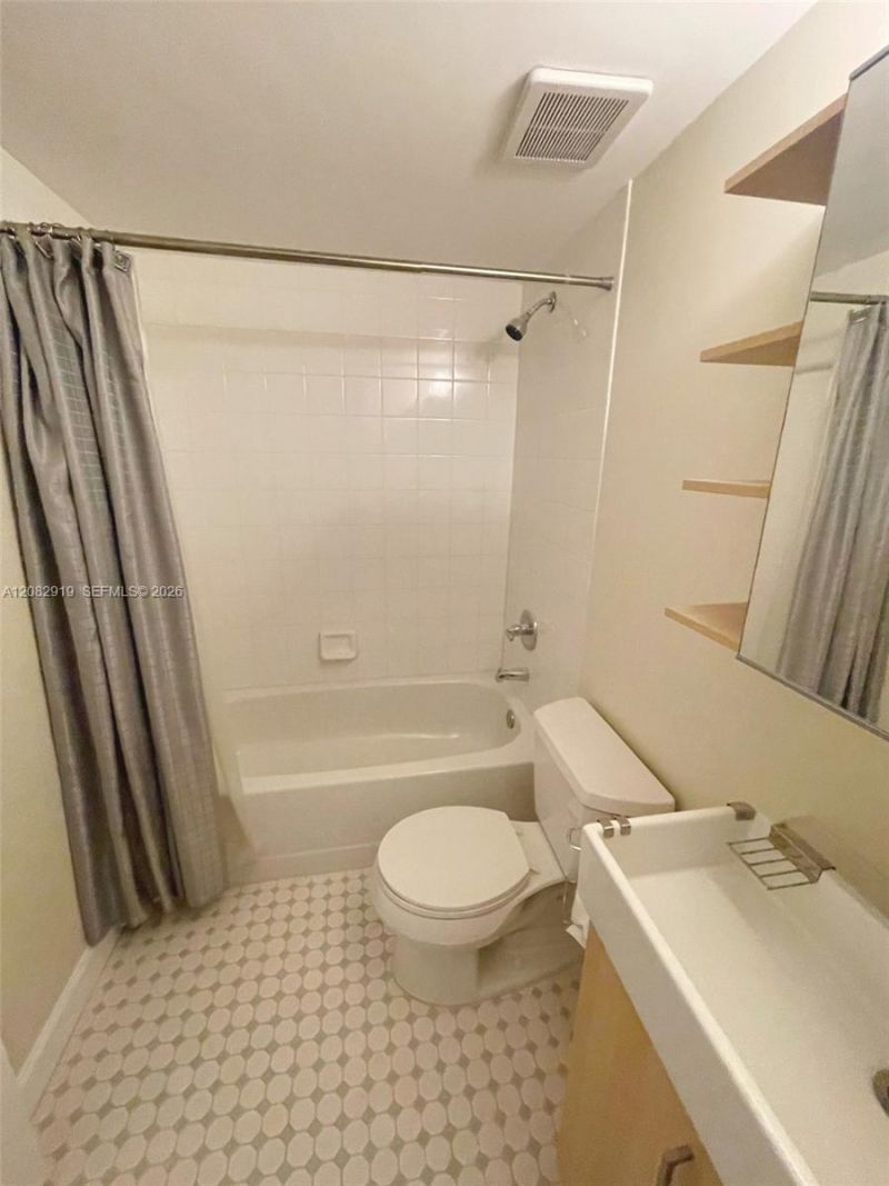 10757 Cleary Blvd, Unit 111, Plantation, FL 33324 Photo