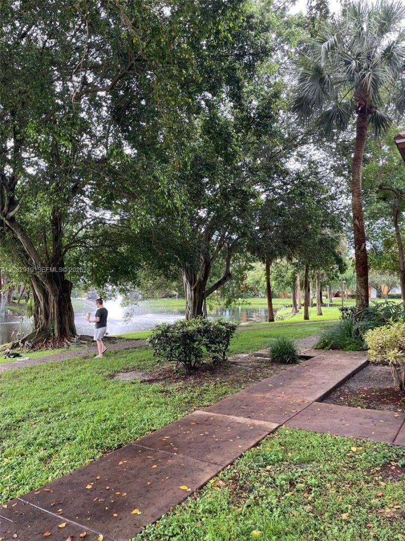 10757 Cleary Blvd, Unit 111, Plantation, FL 33324 Photo