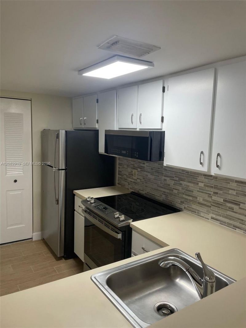 10757 Cleary Blvd, Unit 111, Plantation, FL 33324 Photo