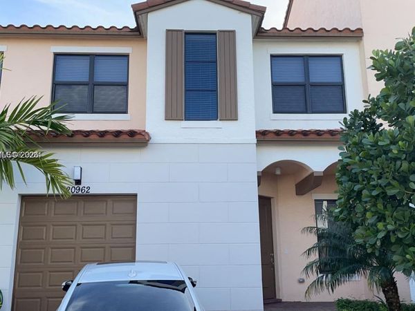 20962 NW 1st Dr, Unit 20962, Pembroke Pines, FL 33029