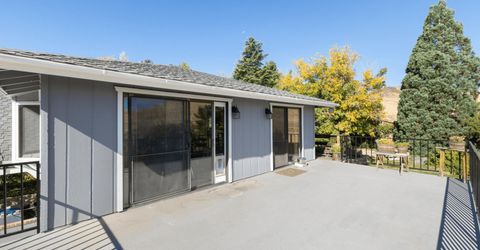 5595 High Rock Way, Sparks, NV 89431 Photo