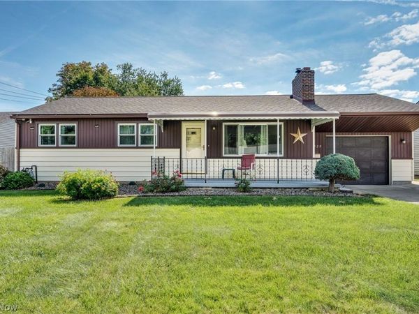 3229 Glen Oaks Drive , Youngstown, OH 44511