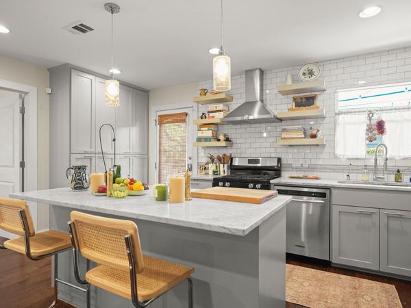 1110 W Oltorf ST, Austin, TX 78704