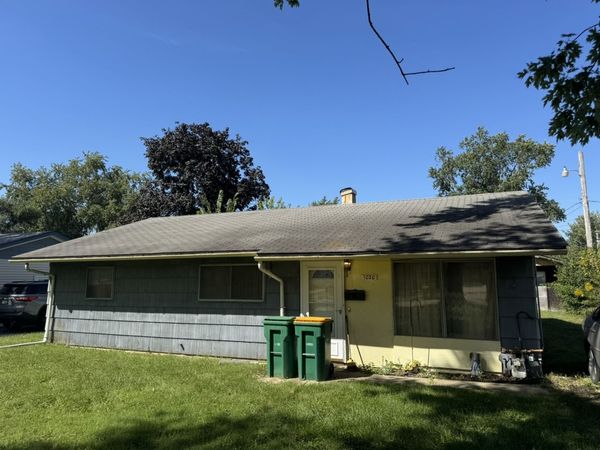 1020 Highland Avenue , Lockport, IL 60441