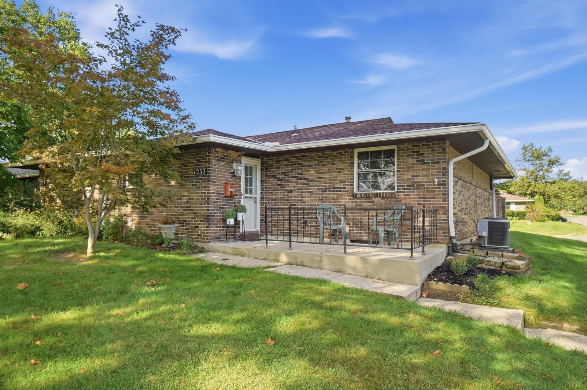 1237 Woodbrook Lane, Unit 281, Columbus, OH 43223 Main Photo