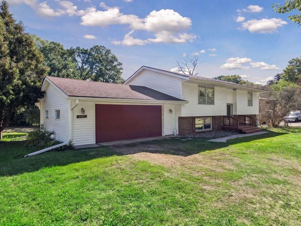 6521 Kurtz Lane, Eden Prairie, MN 55346