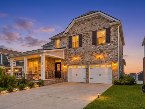 1100 Pebble Run Rd , Hendersonville, TN 37075