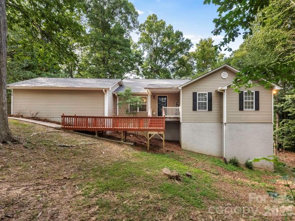 6238 King George Drive, Charlotte, NC 28213