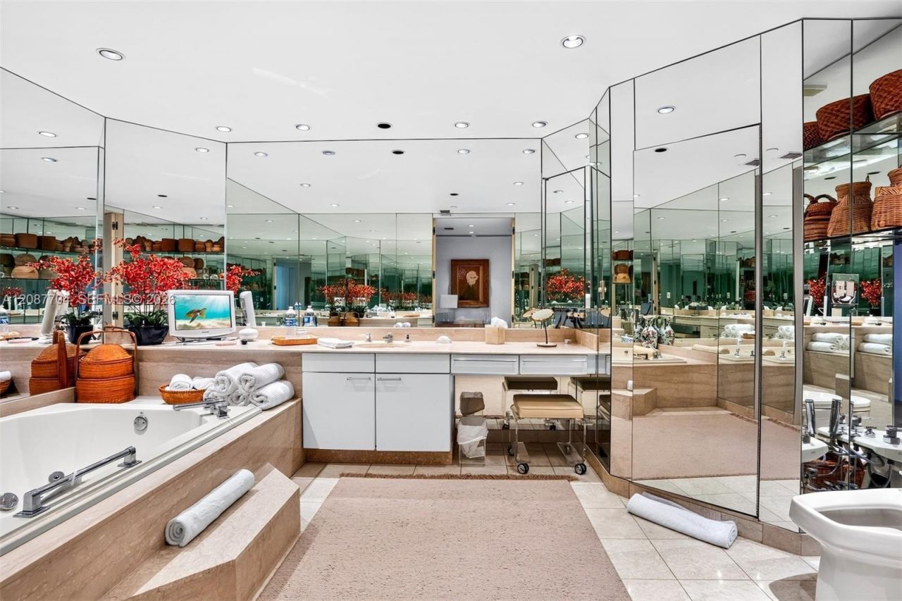 9999 Collins Ave, Unit 5E, Bal Harbour, FL 33154 Photo