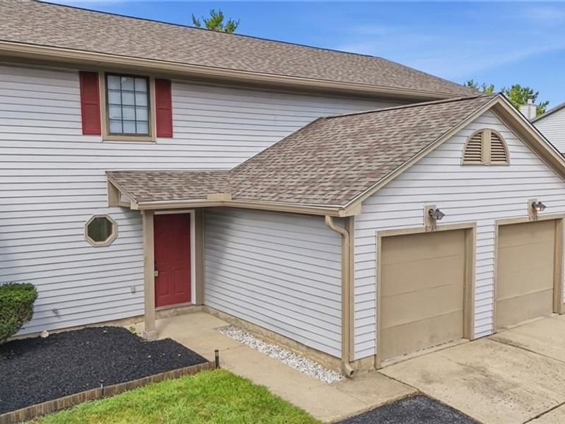 9765 Centerville Creek Lane, Washington Township, OH 45458 Photo 2