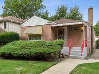 5618 N Kenneth Avenue, Chicago, IL 60646 primary photo