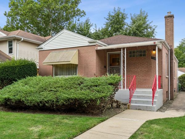 5618 N Kenneth Avenue, Chicago, IL 60646