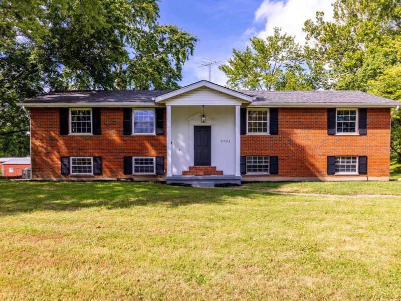 5741 Nickview Drive, Green Township, OH 45247 Photo 1