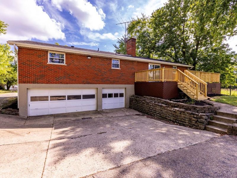 5741 Nickview Drive, Green Township, OH 45247 Photo 37