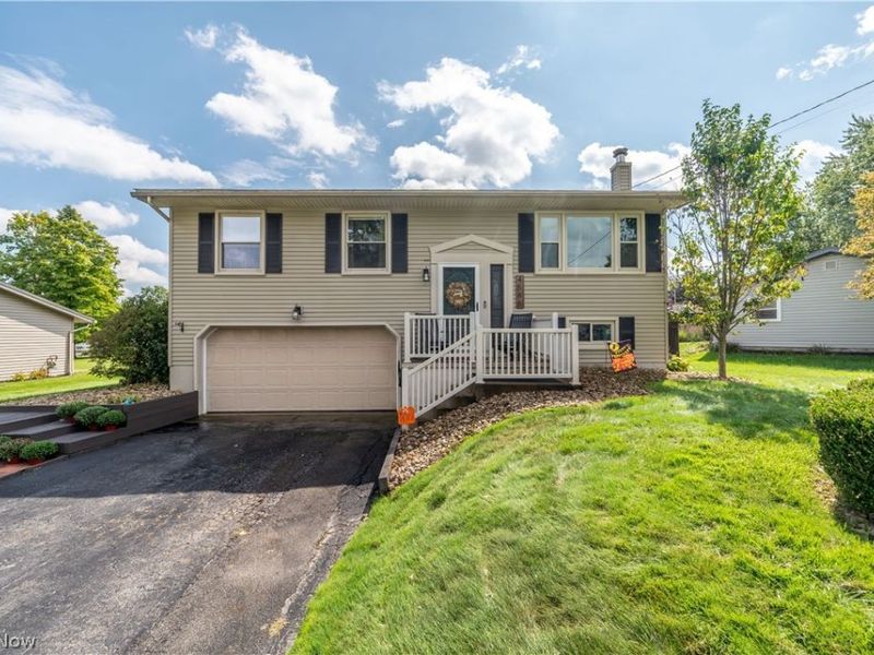 4585 Alderwood Drive, Canfield, OH 44406 Photo 1