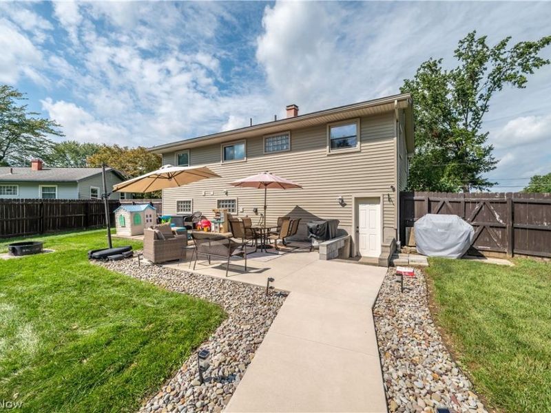 4585 Alderwood Drive, Canfield, OH 44406 Photo 11