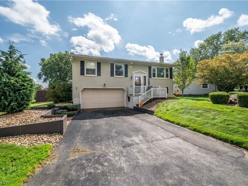 4585 Alderwood Drive, Canfield, OH 44406 Photo 4