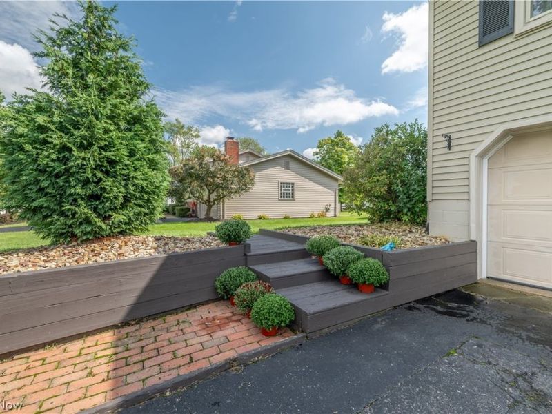 4585 Alderwood Drive, Canfield, OH 44406 Photo 6