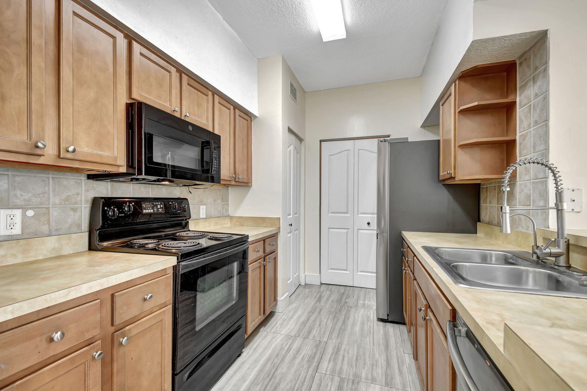 9873 Baywinds Drive, Unit 5302, West Palm Beach, FL 33411 Photo