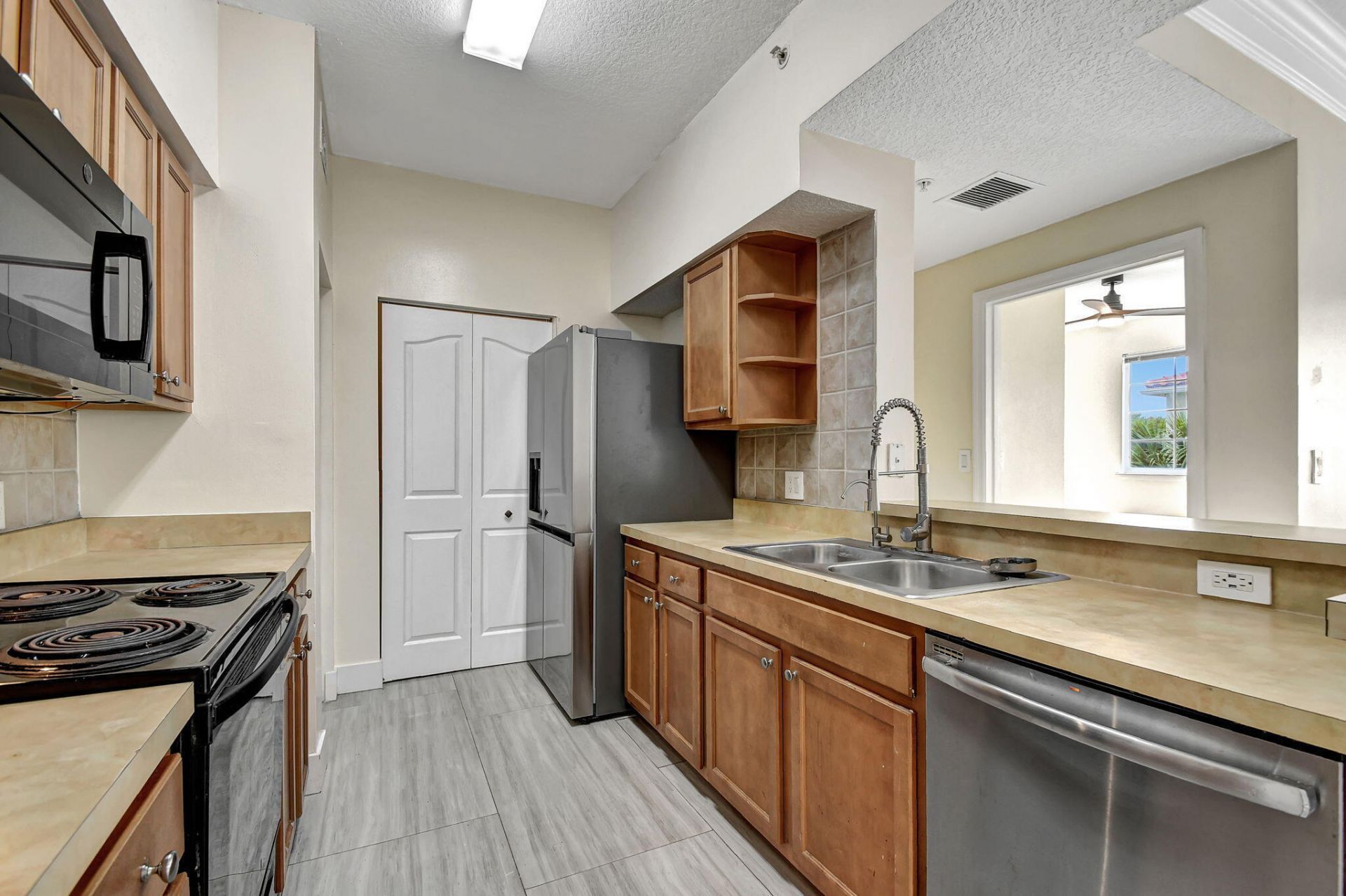 9873 Baywinds Drive, Unit 5302, West Palm Beach, FL 33411 Photo