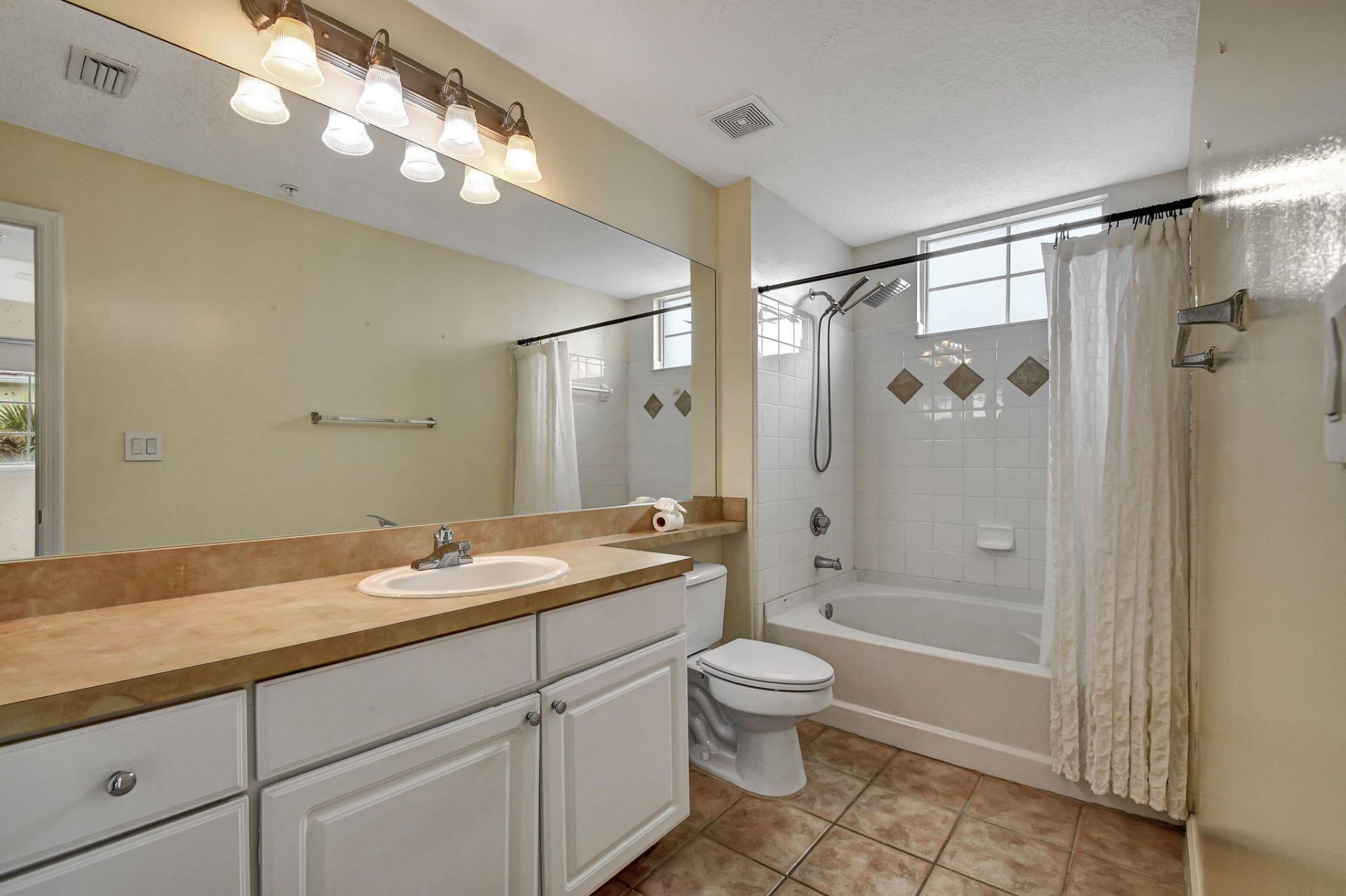 9873 Baywinds Drive, Unit 5302, West Palm Beach, FL 33411 Photo