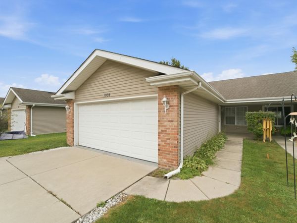 1002 N Colfax Street , Griffith, IN 46319