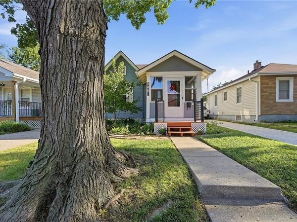 1407 E 24th Avenue, North Kansas City, MO 64116