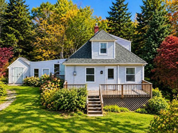 32 Emhardt Road, Portland, ME 04019