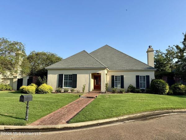 1006 River Birch Cove, Greenwood, MS 38930