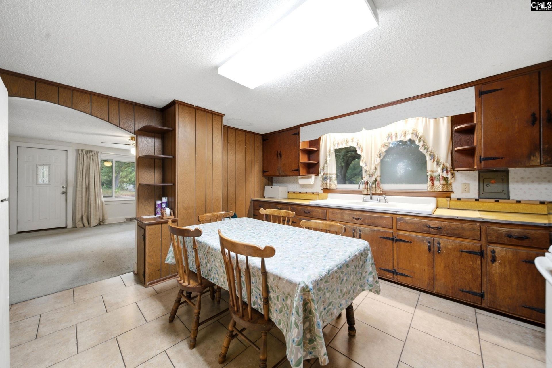 347 Gator Road  Photo 7
