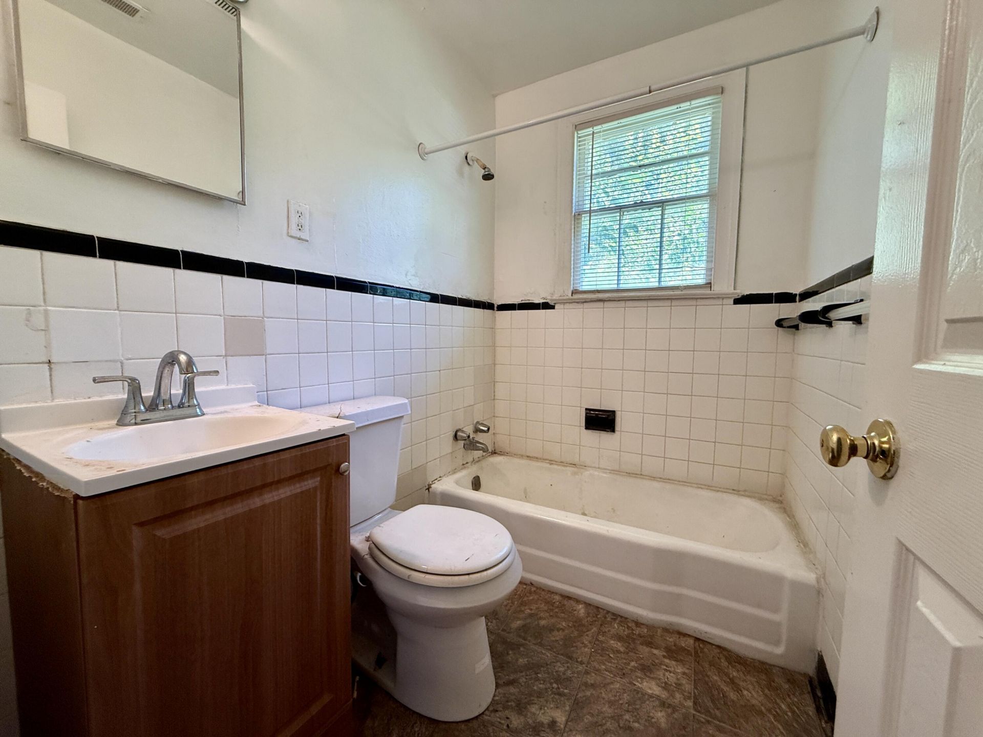1814 English Street Photo 8