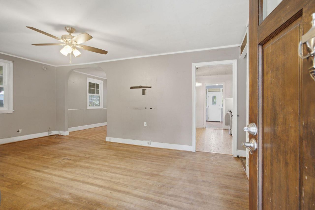 1565 Mulberry Photo 11