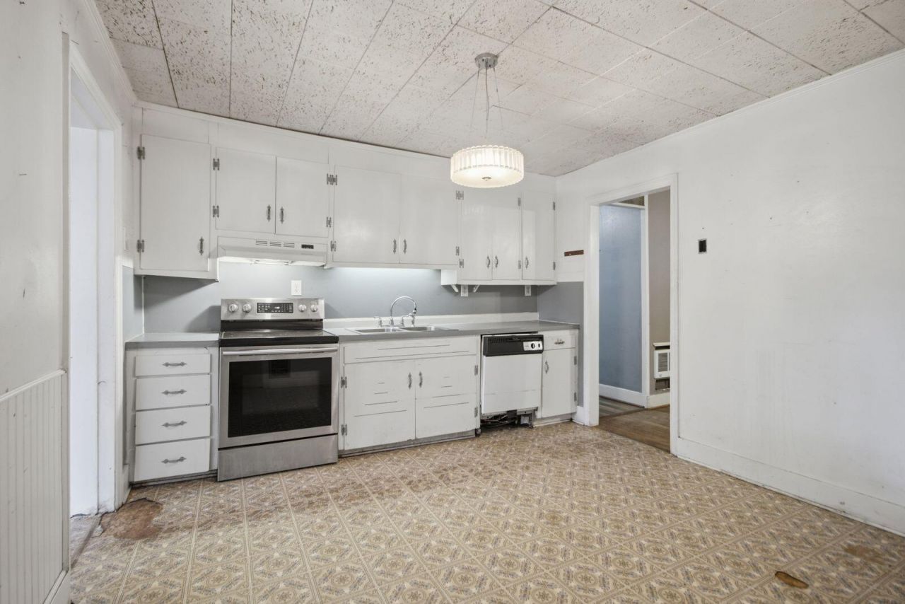 1565 Mulberry Photo 18