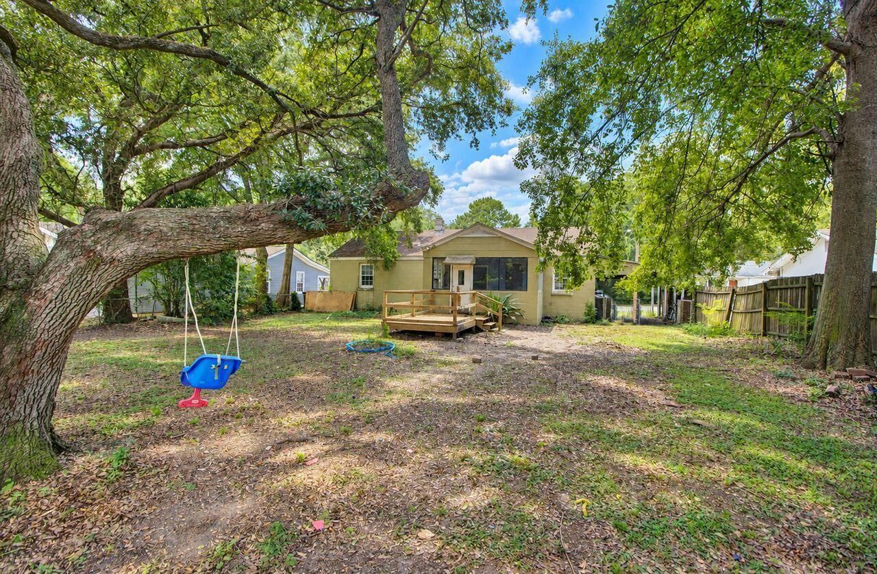 1565 Mulberry Photo 6