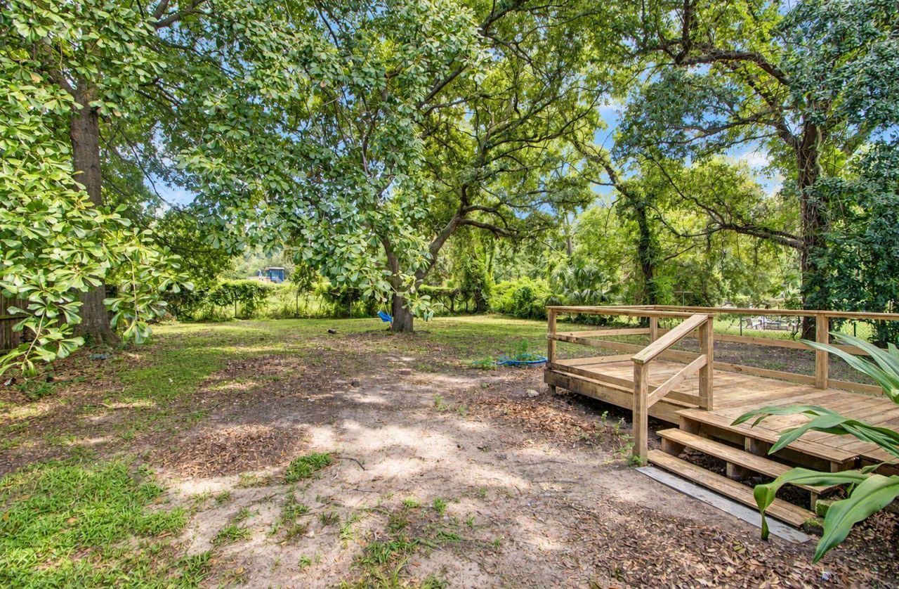 1565 Mulberry Photo 7