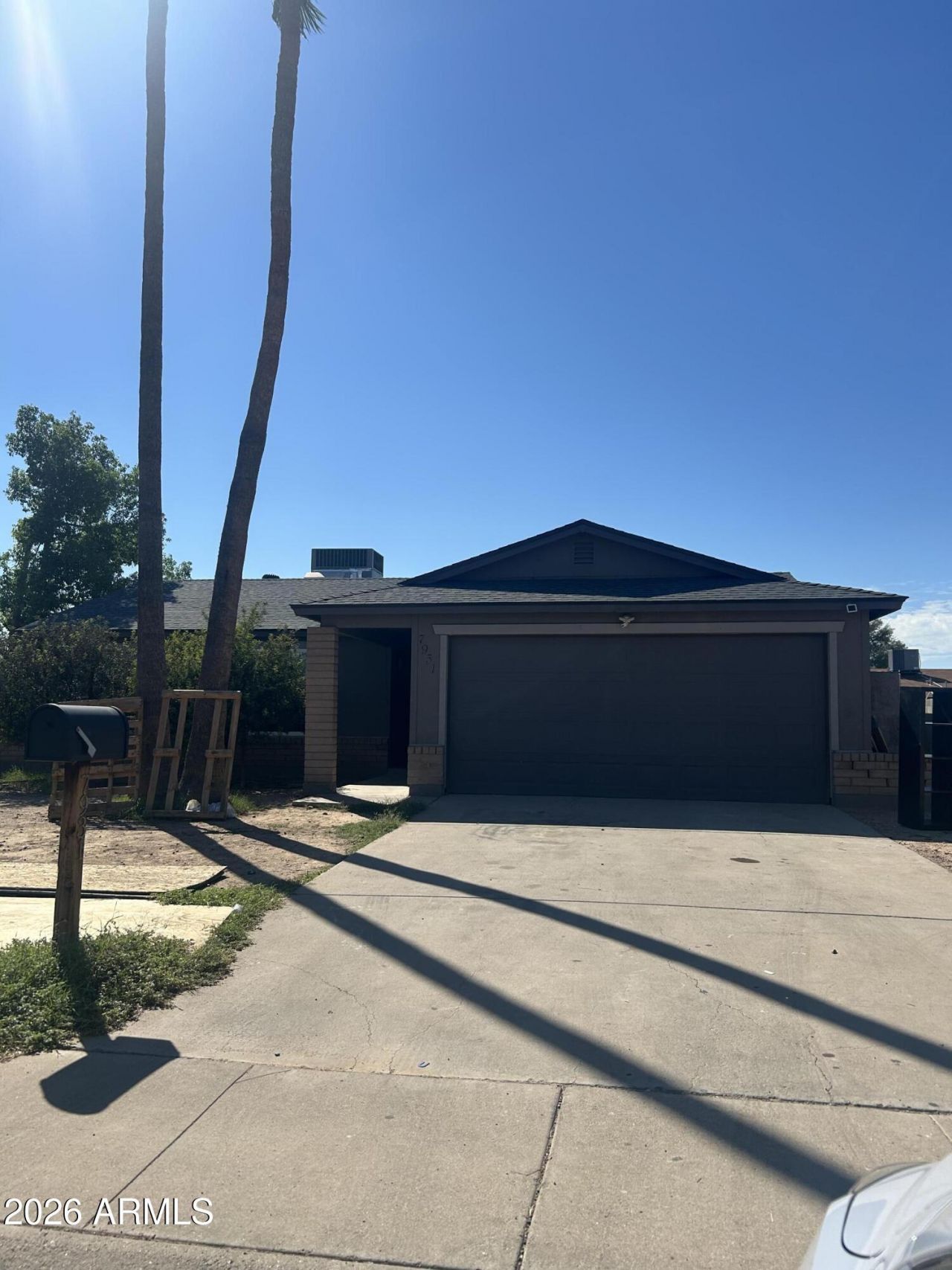 7931 W Minnezona Avenue, Phoenix, AZ 85033 Main Photo