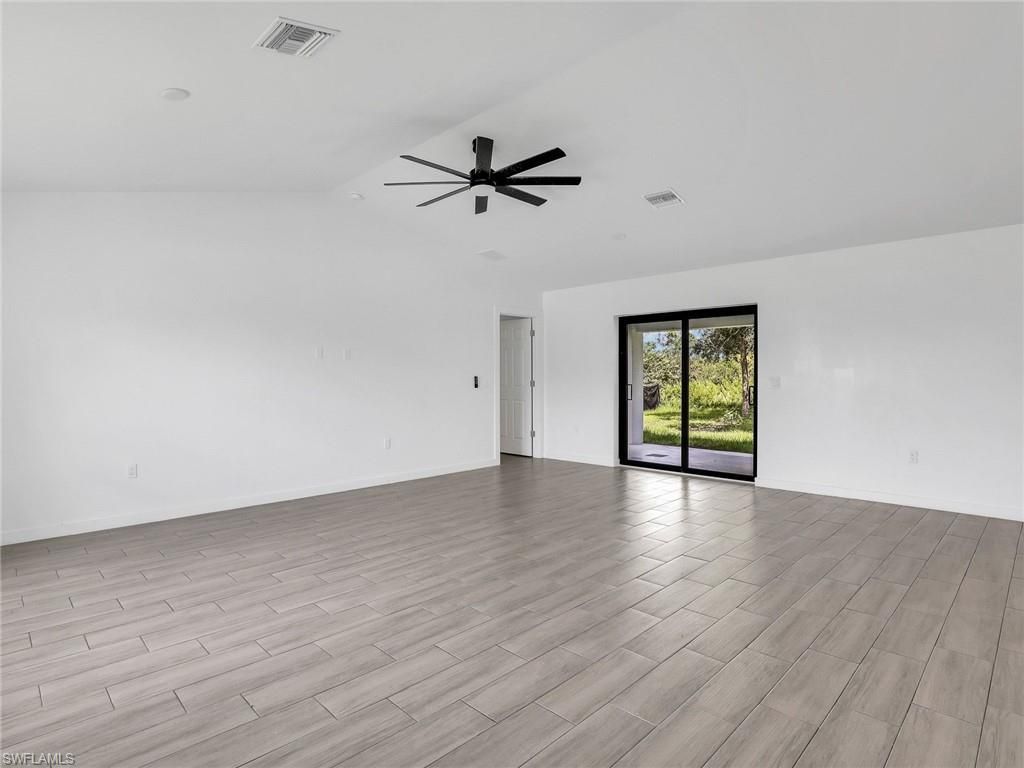 442 Windermere Dr, Lehigh Acres, FL 33972 Photo