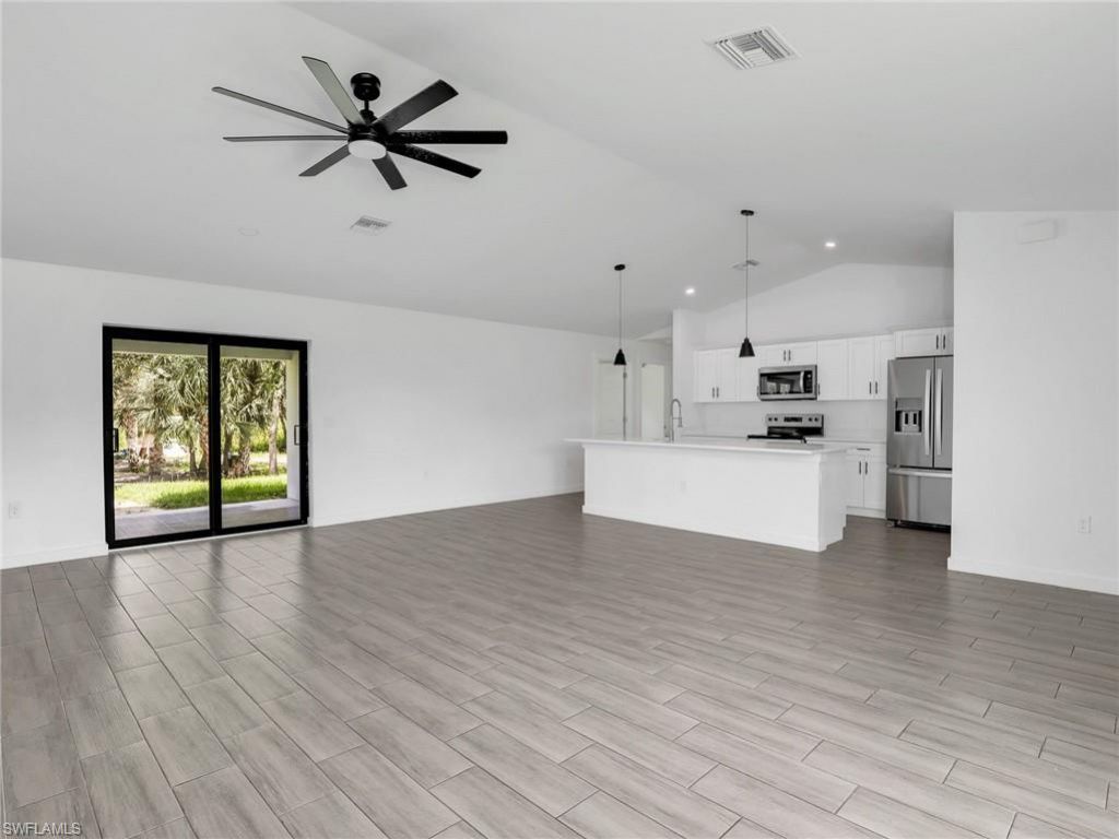 442 Windermere Dr, Lehigh Acres, FL 33972 Photo