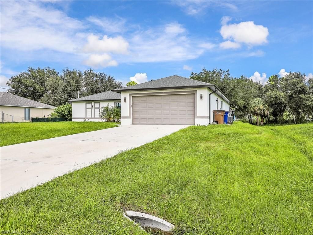 442 Windermere Dr, Lehigh Acres, FL 33972 Photo